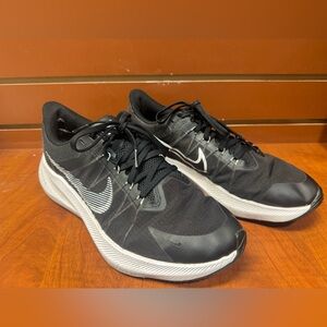 Nike Black and White Sneakers